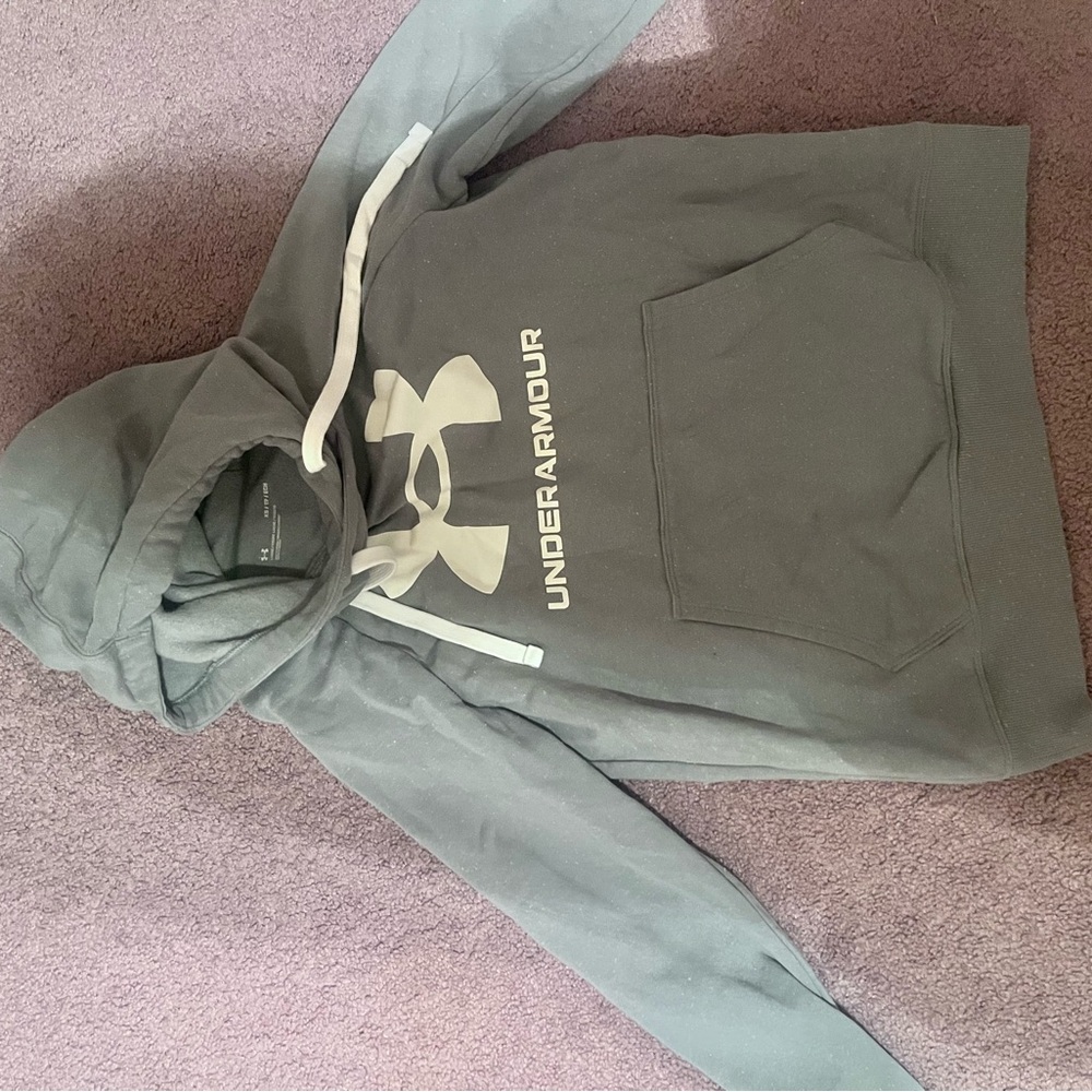 Under Armour Black Pullover Hoodie with Subtle Logo